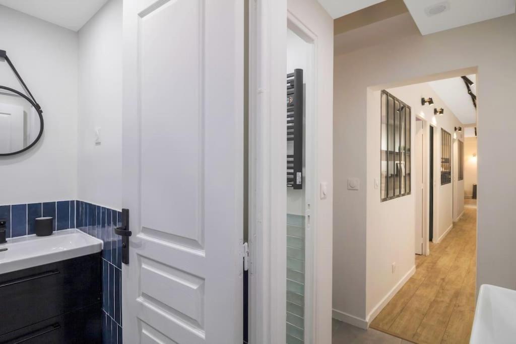 Brand New Flat For 8 People, 3 Bedrooms Paris Bagian luar foto